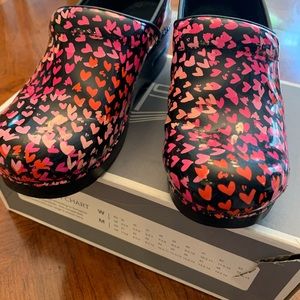 Dansko tiny hearts size 38